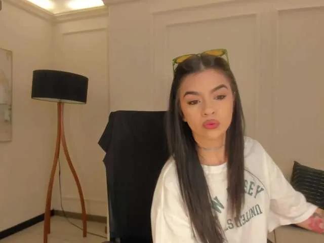 AlanaCraft on BongaCams 