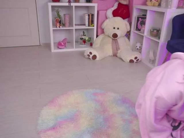 AryaStarky on BongaCams 