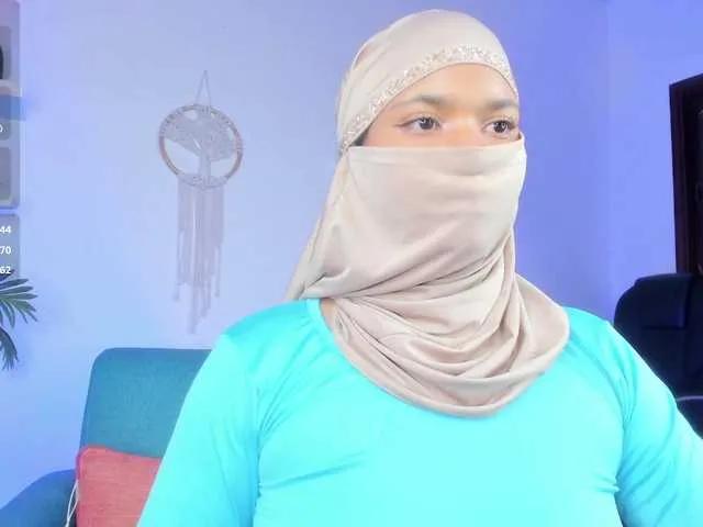 Aura-cuutee on BongaCams 