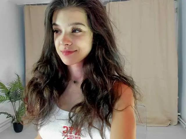 BabyAylin on BongaCams