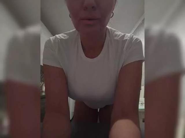 Biggirl777 on BongaCams 