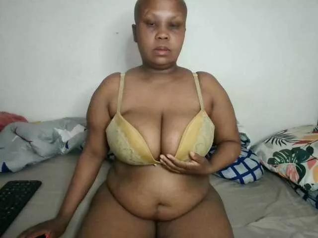 BIGTITTISXX on BongaCams