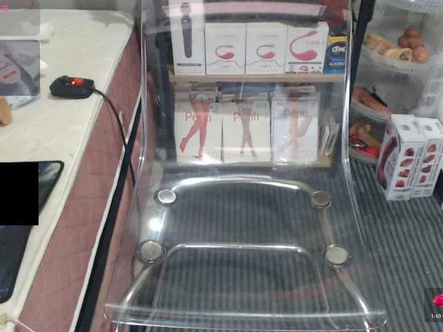 Bisexyeliz35 — Hello bongacams, I am a turkmilf white blonde petite woman. I like to have fun in front of the camera with my fans. You can learn about me closely, just contact me. Are you ready to have fun..