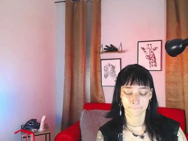 DakariaHills on BongaCams