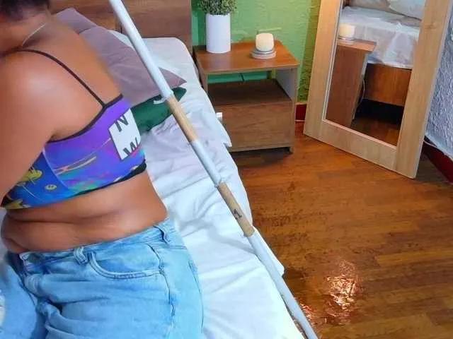 DANAABROWN on BongaCams 