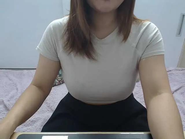 ElenaSex90 on BongaCams