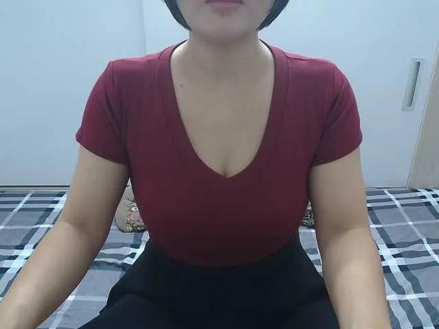 ElenaSex90 on BongaCams