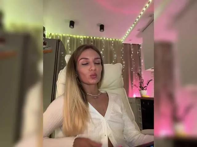 EnlivenLuv on BongaCams