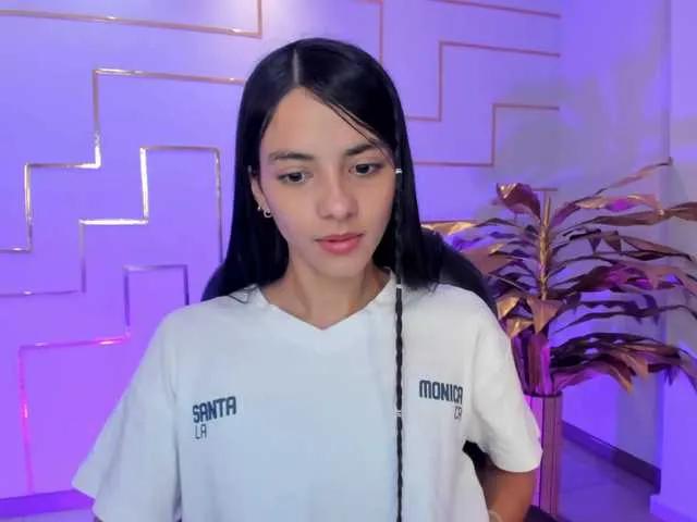 HannahJames on BongaCams 