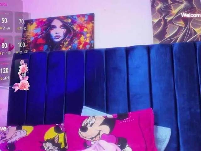 Hellen-star on BongaCams 