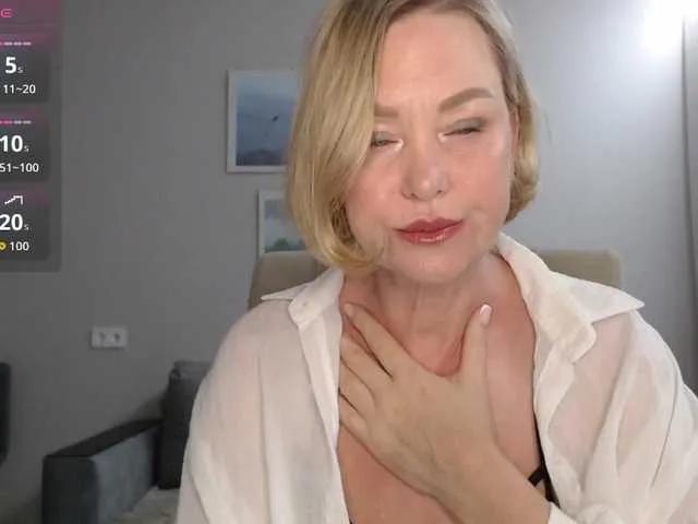 ILUBOVE on BongaCams