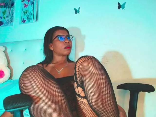 Ivonjoness on BongaCams
