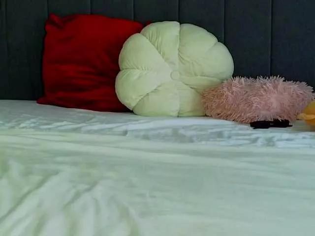 LauraMirage on BongaCams