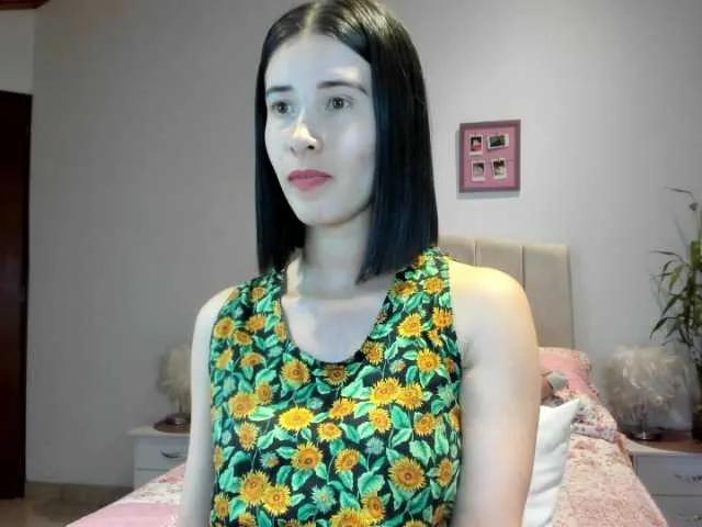 macarena-60 on BongaCams