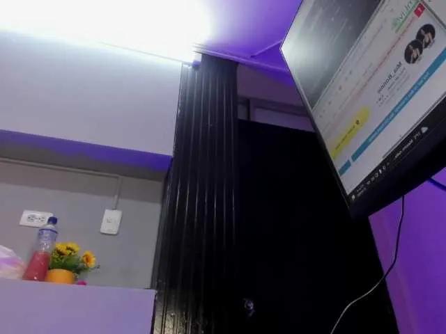 MiaBonnie on BongaCams