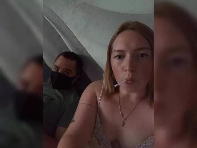 Samochka-25ANDSamec-32 on BongaCams