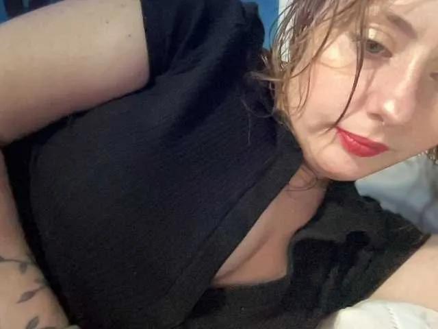 skarlett-rose on BongaCams