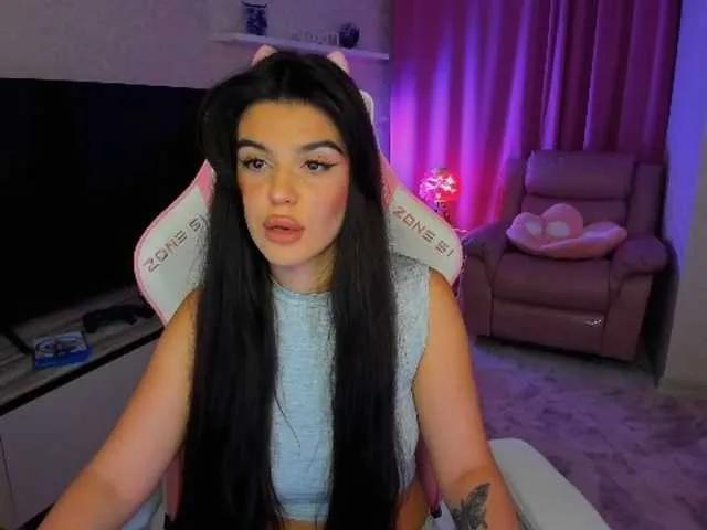 SnowingWinter on BongaCams