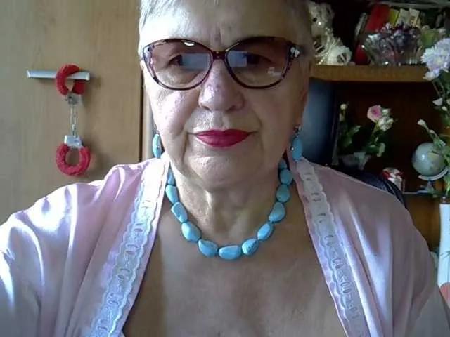 SweetCherry00 on BongaCams 