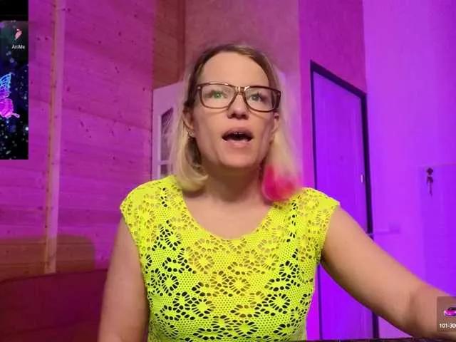 sweeteve050 on BongaCams 