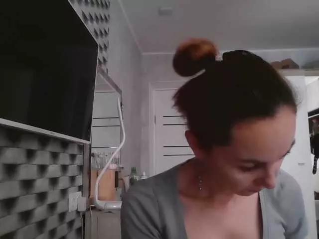 TessBertie on BongaCams