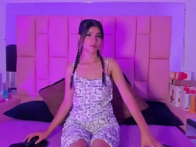 viiolettlopez on BongaCams