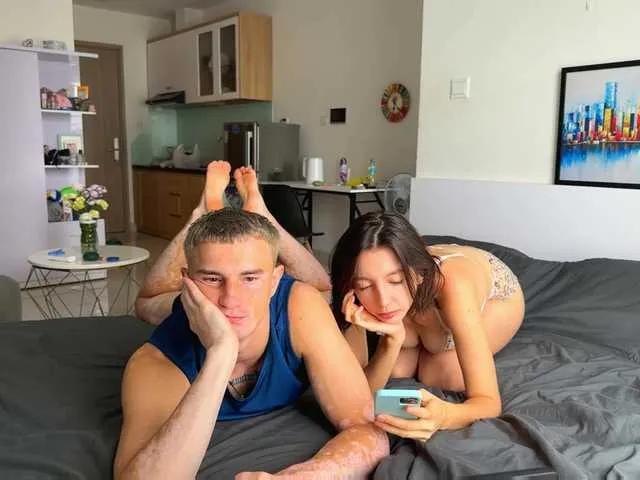 yummy-couple on BongaCams