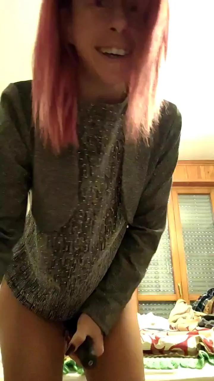 Annarellapika on Cam4 