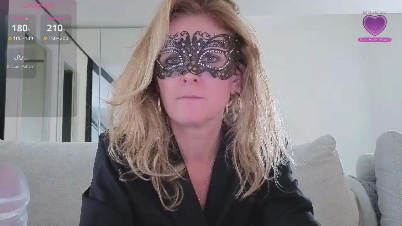 Bellemasquer on Cam4 