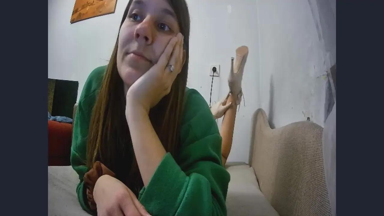 JuleneSimmon's avatar