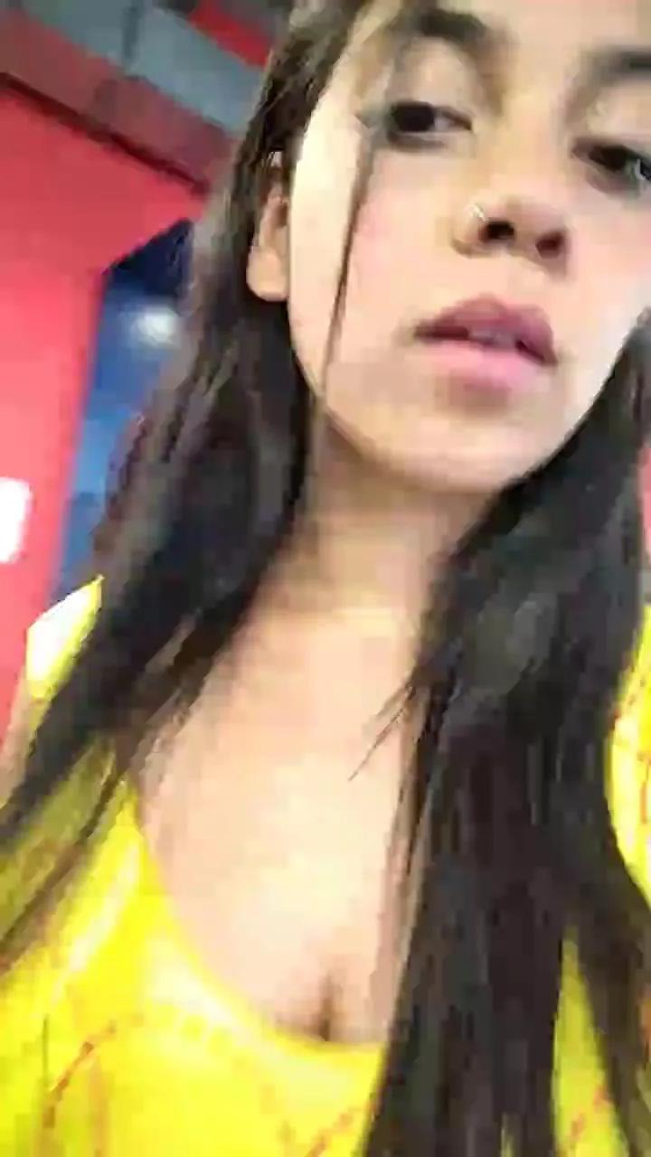 sweet_scarlett_ on Cam4