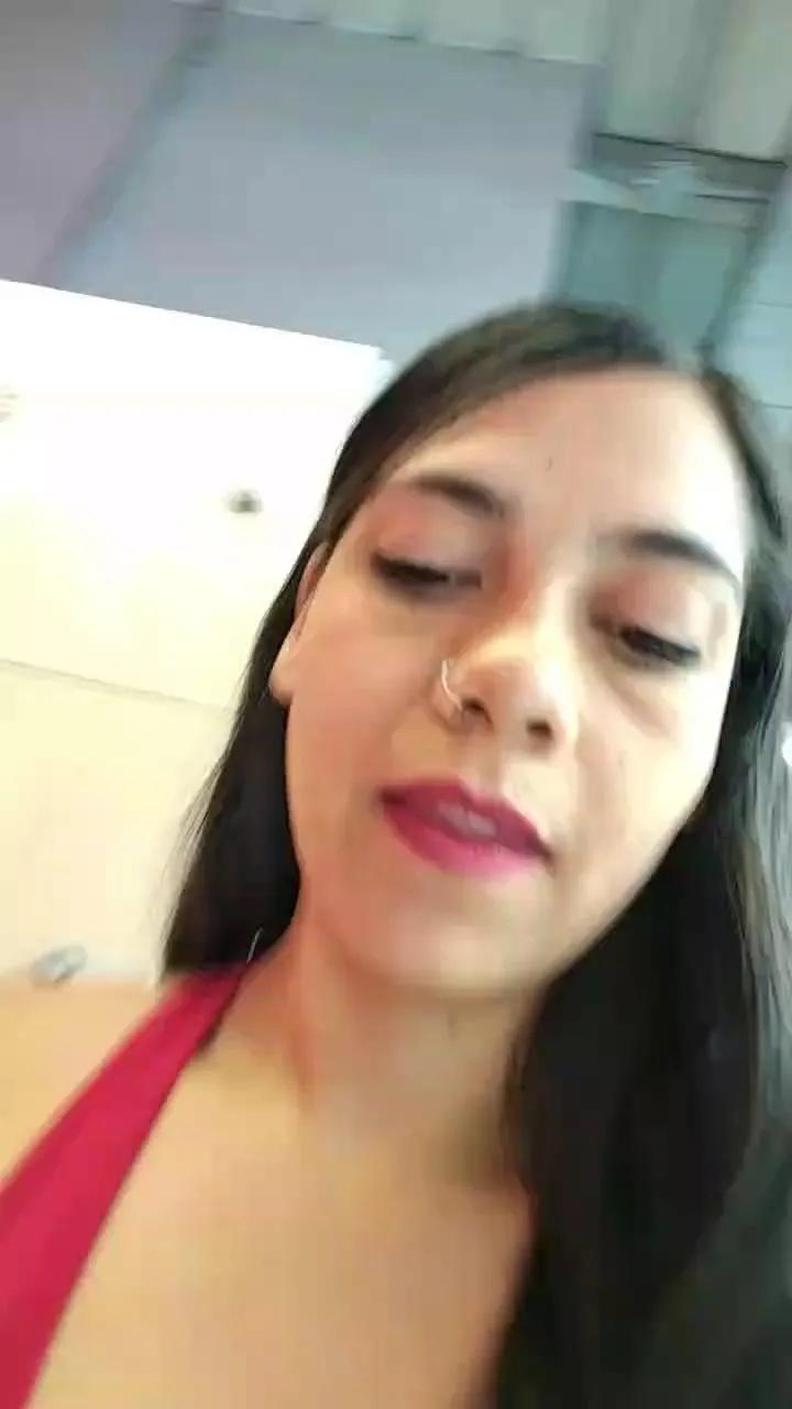 sweet_scarlett_ on Cam4