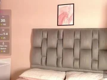 aiilynn_1 on Chaturbate 