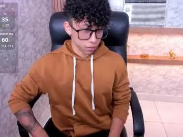 akazaboy on Chaturbate 