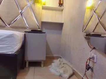 alejandra_martinss on Chaturbate