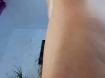 auraglow88 on Chaturbate 