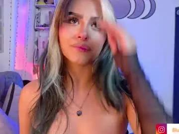 blue_kittenn —  Welcome, cause me vibrations  - Goal:  Juicy and Sexy Squirt  [531 tokens left] #teen #ahegao #squirt #natural #smoke