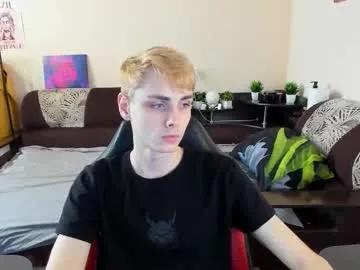 danny_fox888 on Chaturbate 