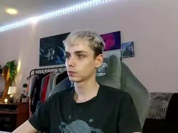 danny_fox888's avatar