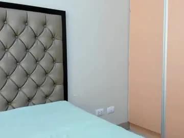 hottiepinay21 on Chaturbate 