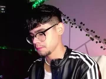 isaac_saenz on Chaturbate