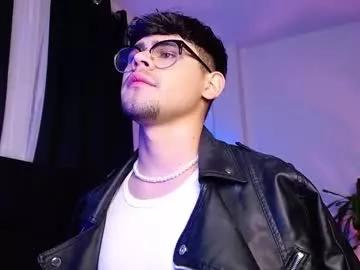 isaac_saenz on Chaturbate