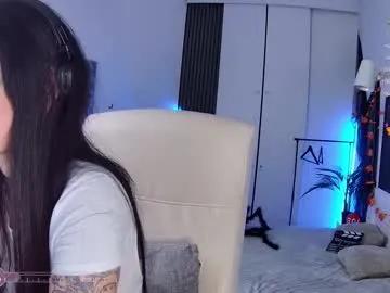 mila_nox — GOAL: playing with my nipples [122 tokens remaining] Welcome to my room! #tall #bigboobs #feet #young #daddy