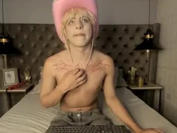 oliiverr22 on Chaturbate 