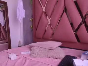 viollettaa_'s avatar