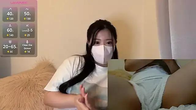 ___momo___0717 on StripChat 