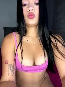 Alanasole on StripChat 