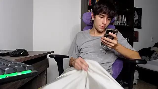 alex_connorr — CUM