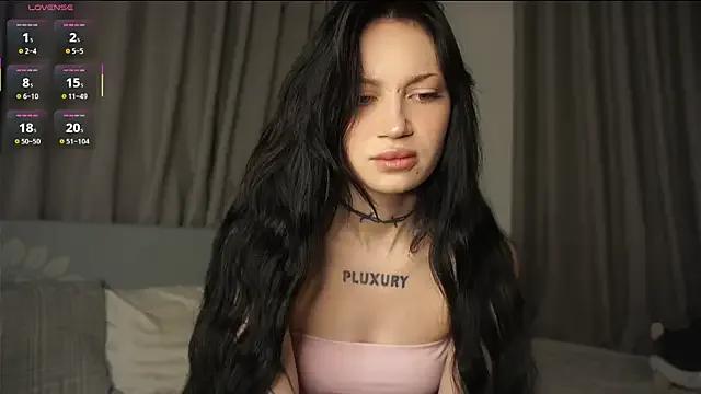 Alice_1n_Wonderland_ on StripChat