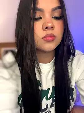 amber_white15 on StripChat